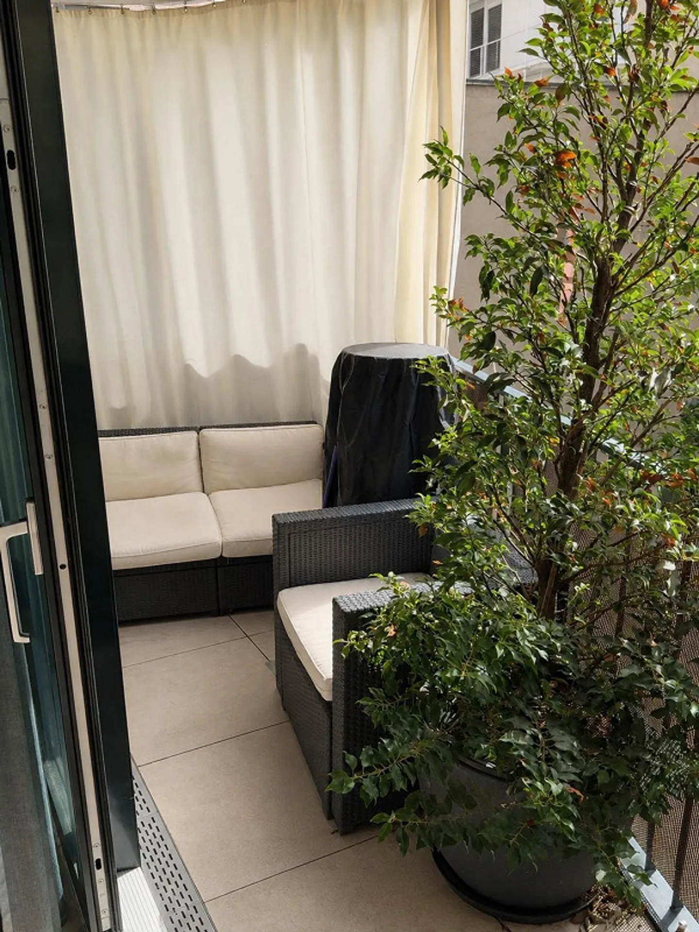 Appartement moderne 3.5 pièces - Photo 3 sur 10