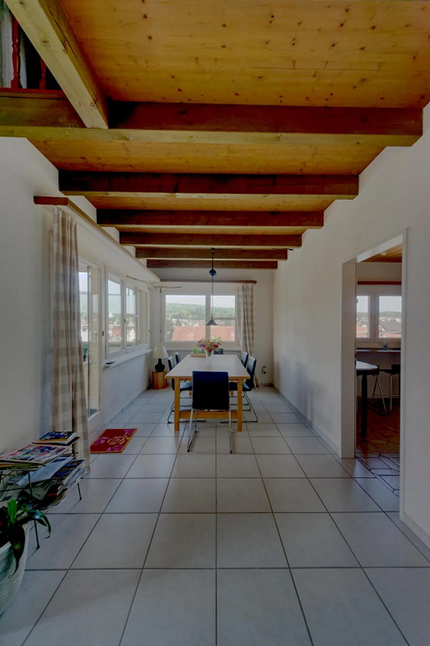 6.5 Room Maisonette with Large Terrace and 2 Parking Spaces (Underground Garage) - Photo 4 of 26