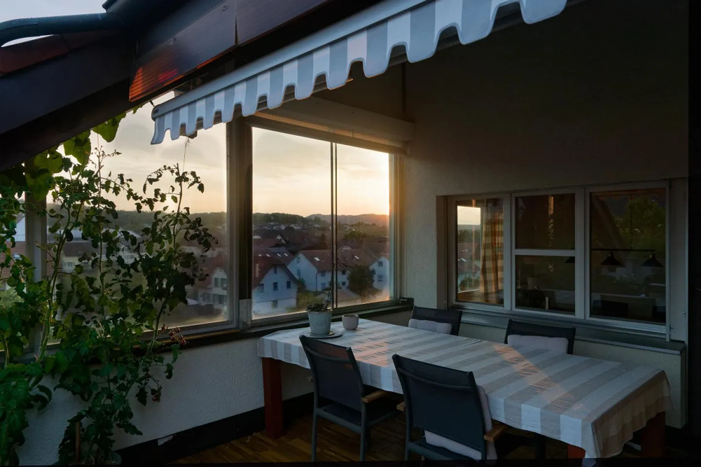6.5 Room Maisonette with Large Terrace and 2 Parking Spaces (Underground Garage) - Photo 1 of 26