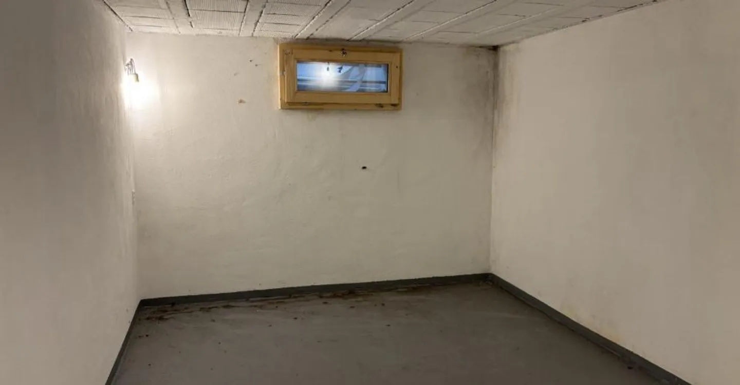 Exceptional Commercial Space - Photo 4 of 7