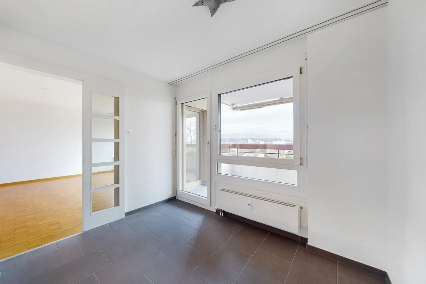 Helles Apartment mit Grünblick - Foto 5 von 9