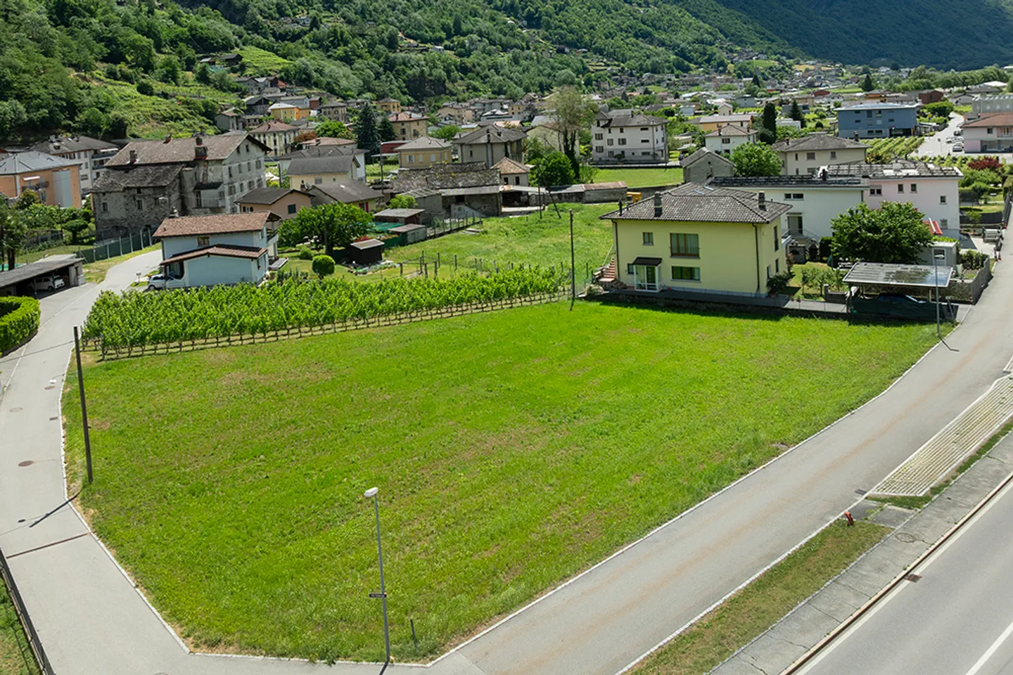 Nouveau terrain de plain-pied - Photo 1 sur 5