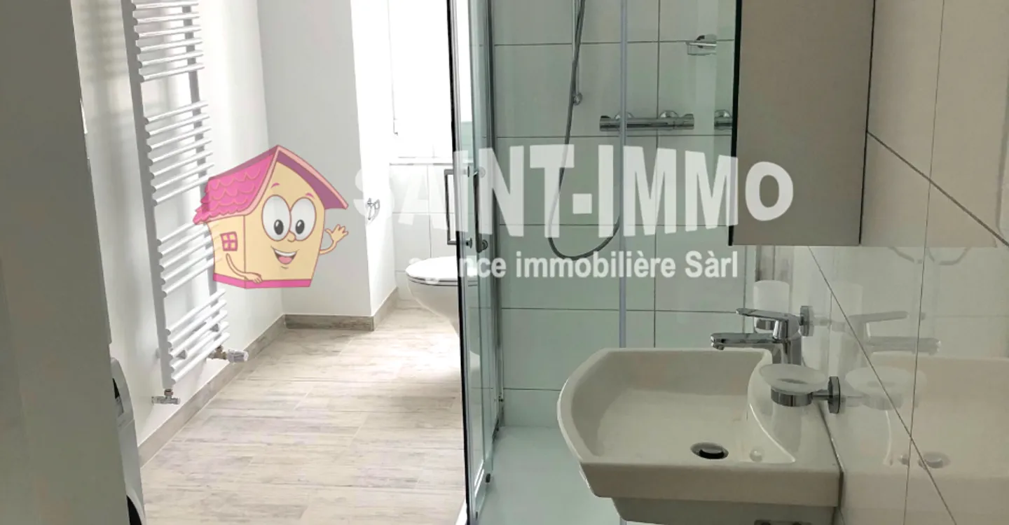 Edificio locativo misto con 6 appartamenti e bar/ristorante nel centro di Sa - Foto 5 di 9