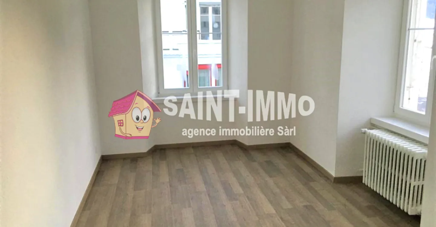 Edificio locativo misto con 6 appartamenti e bar/ristorante nel centro di Sa - Foto 6 di 9