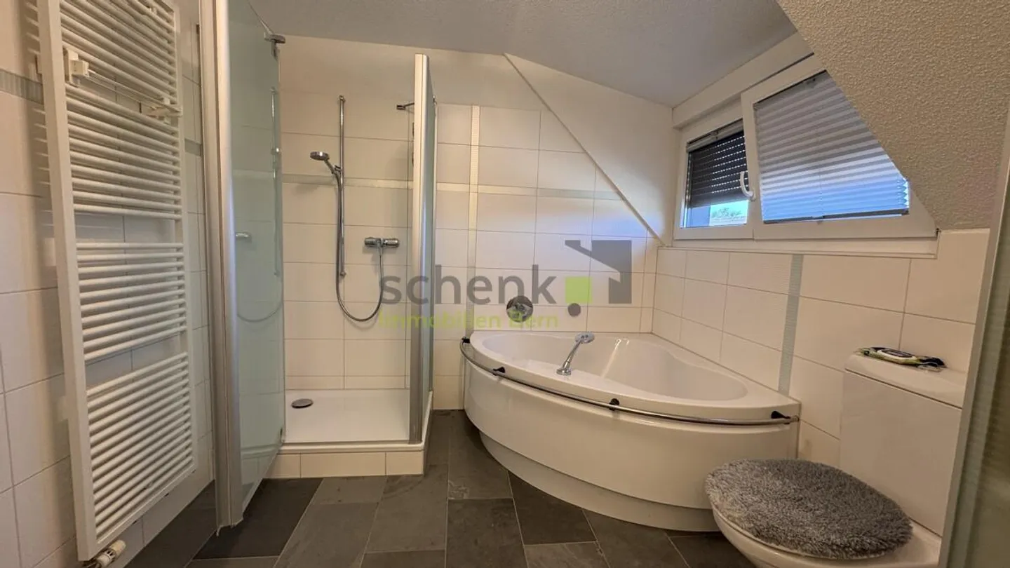 Sehr grosszügiges Haus für Pferdeliebhaber - Photo 14 of 17