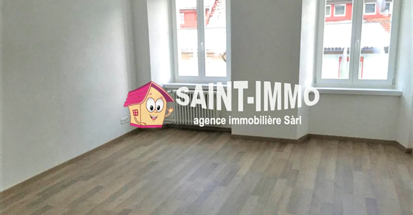 Edificio locativo misto con 6 appartamenti e bar/ristorante nel centro di Sa - Foto 8 di 9