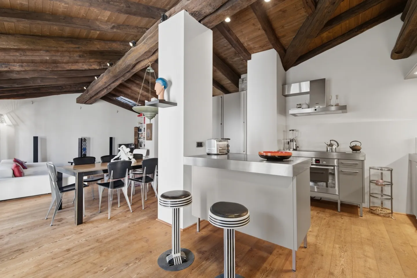 Appartement Charmant au Centre Historique - Photo 7 sur 12