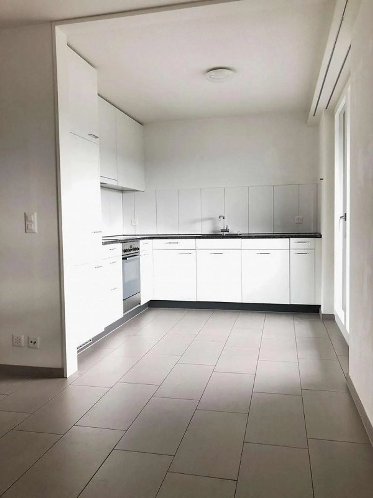 Charmante Maisonette mit Balkonen - Foto 1 von 9