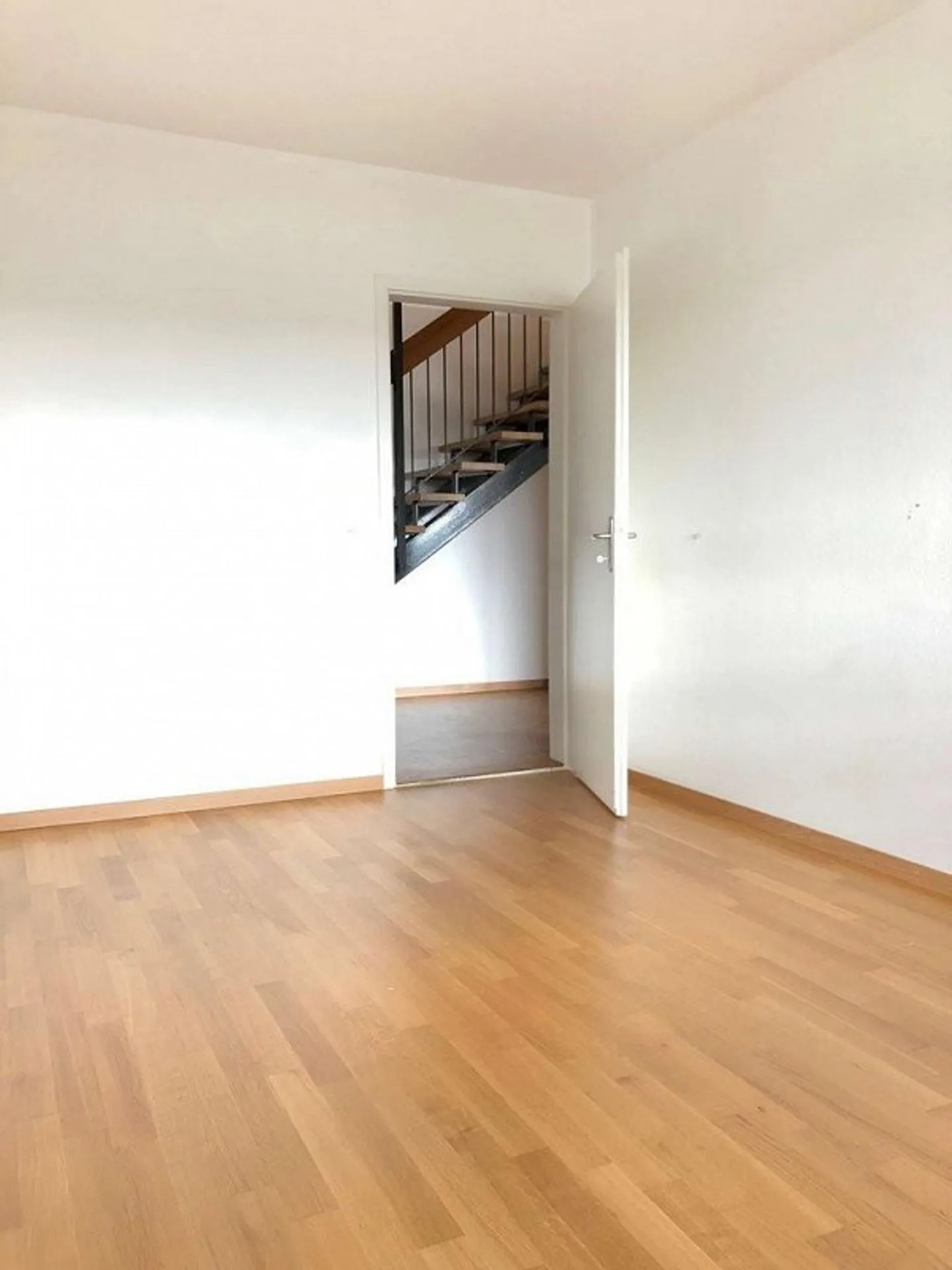 Charmante Maisonette mit Balkonen - Foto 4 von 9