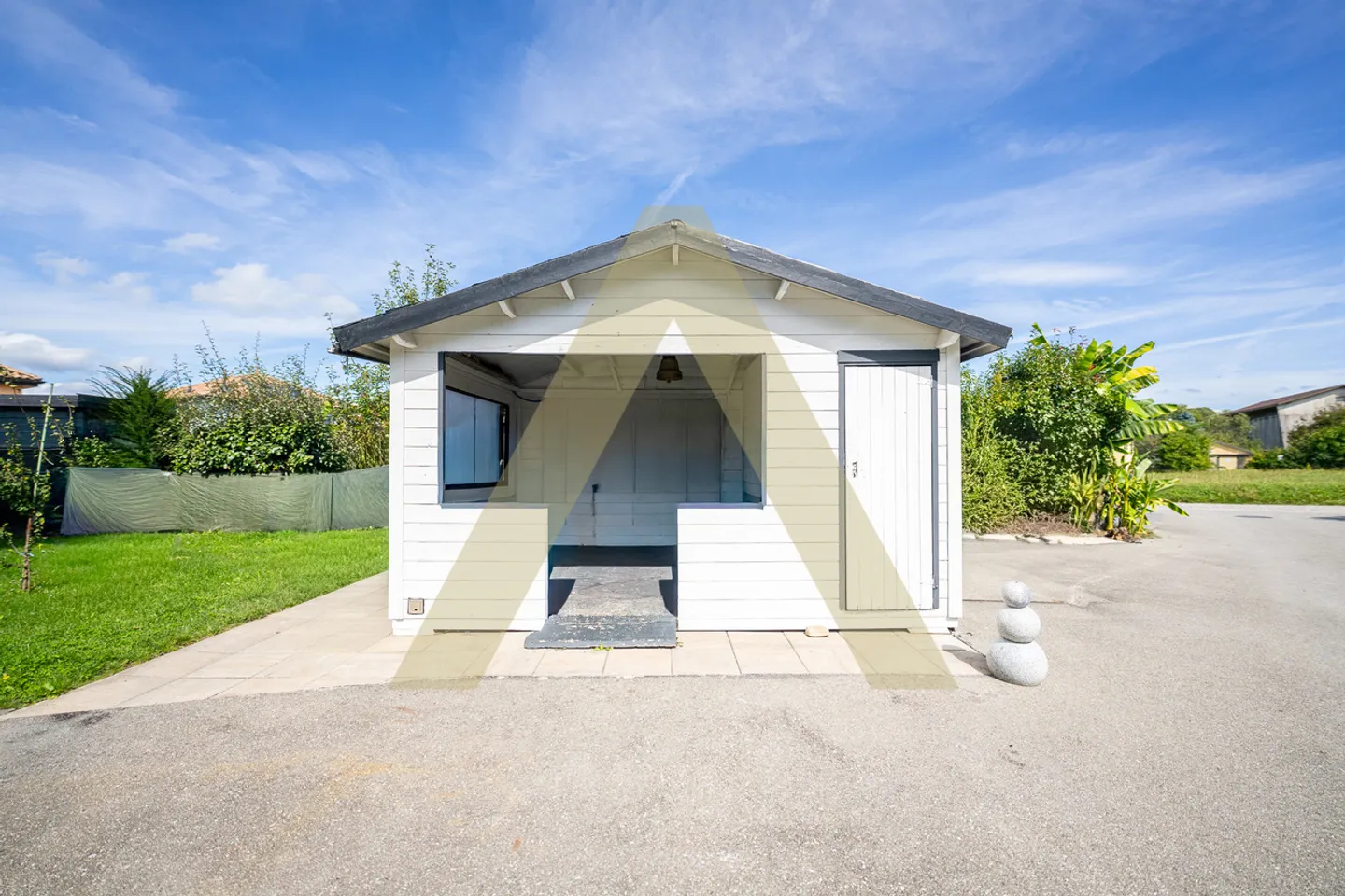 Lovely detached house near the lake - Photo 9 of 12