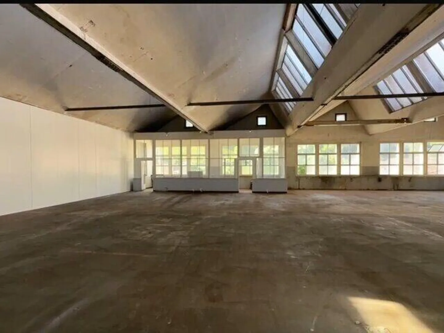 Industrielles Objekt mit hohem Ertrag - Foto 7 von 9