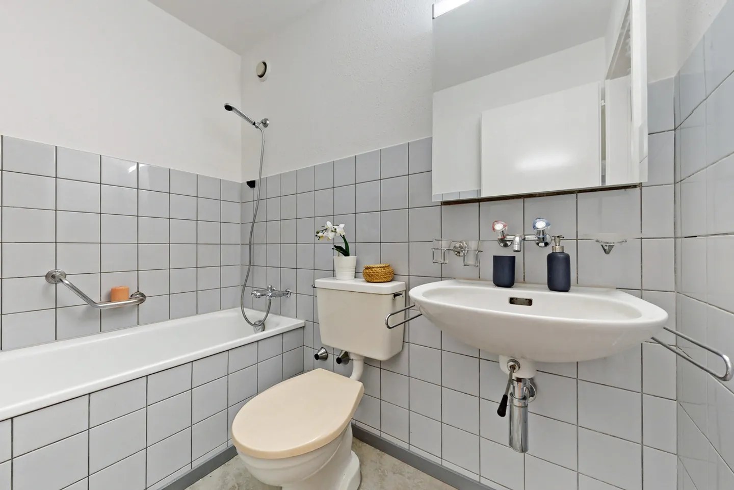 Appartement Douillet en Emplacement Central - Photo 6 sur 8