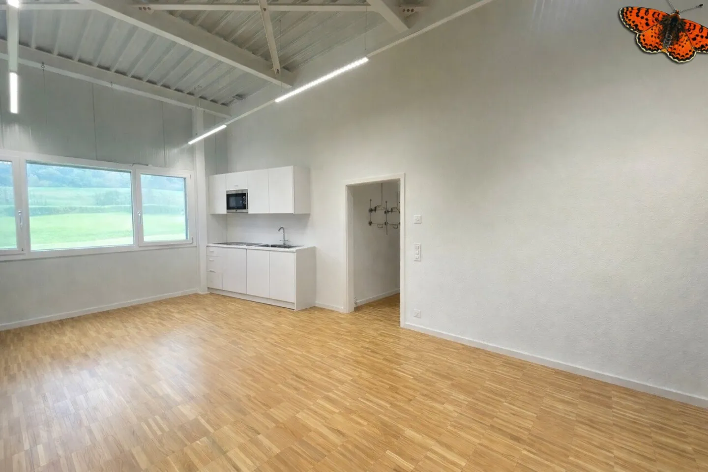 Atelier en Duplex avec Bureau - Photo 1 sur 7