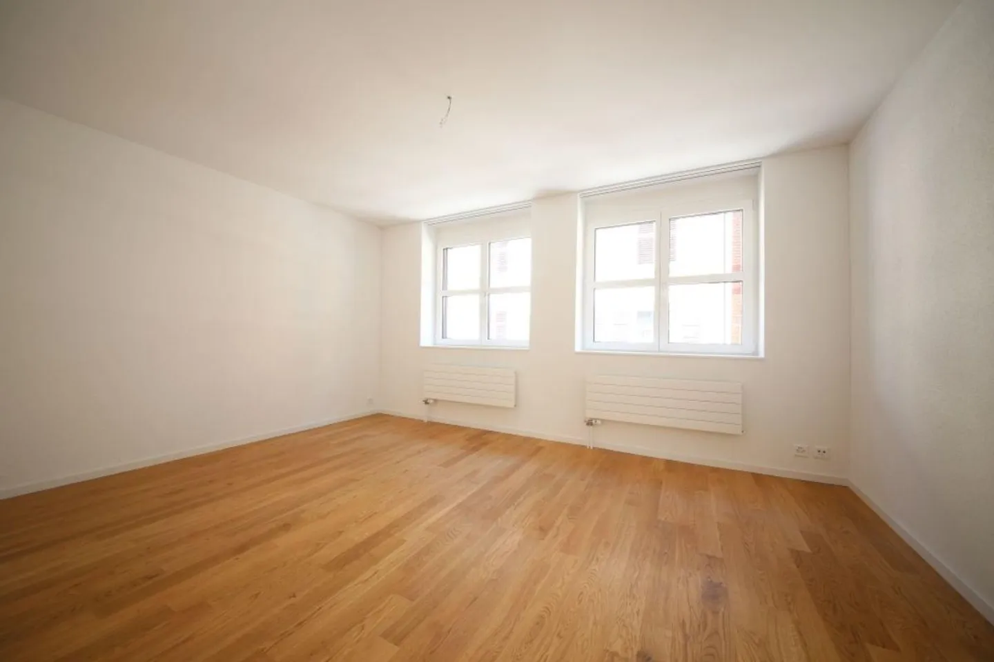 Spacious 3.5 Room Apartment - Photo 7 of 12