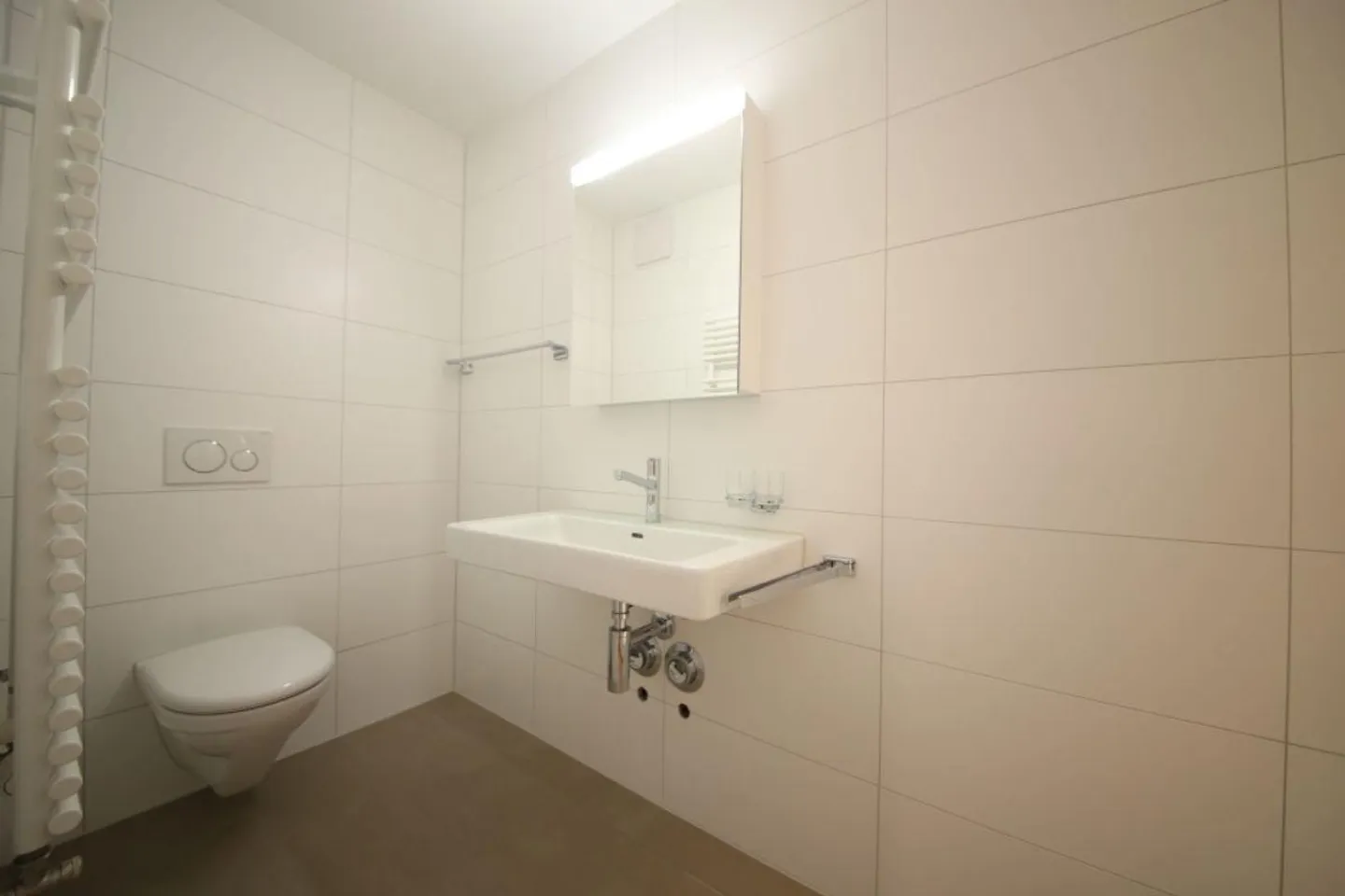 Spacious 3.5 Room Apartment - Photo 9 of 12