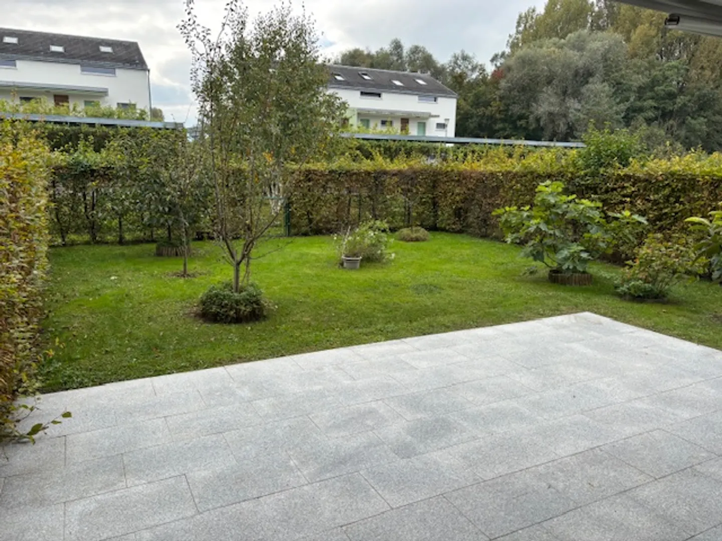 Appartement de Plain-Pied avec Jardin - Photo 1 sur 12