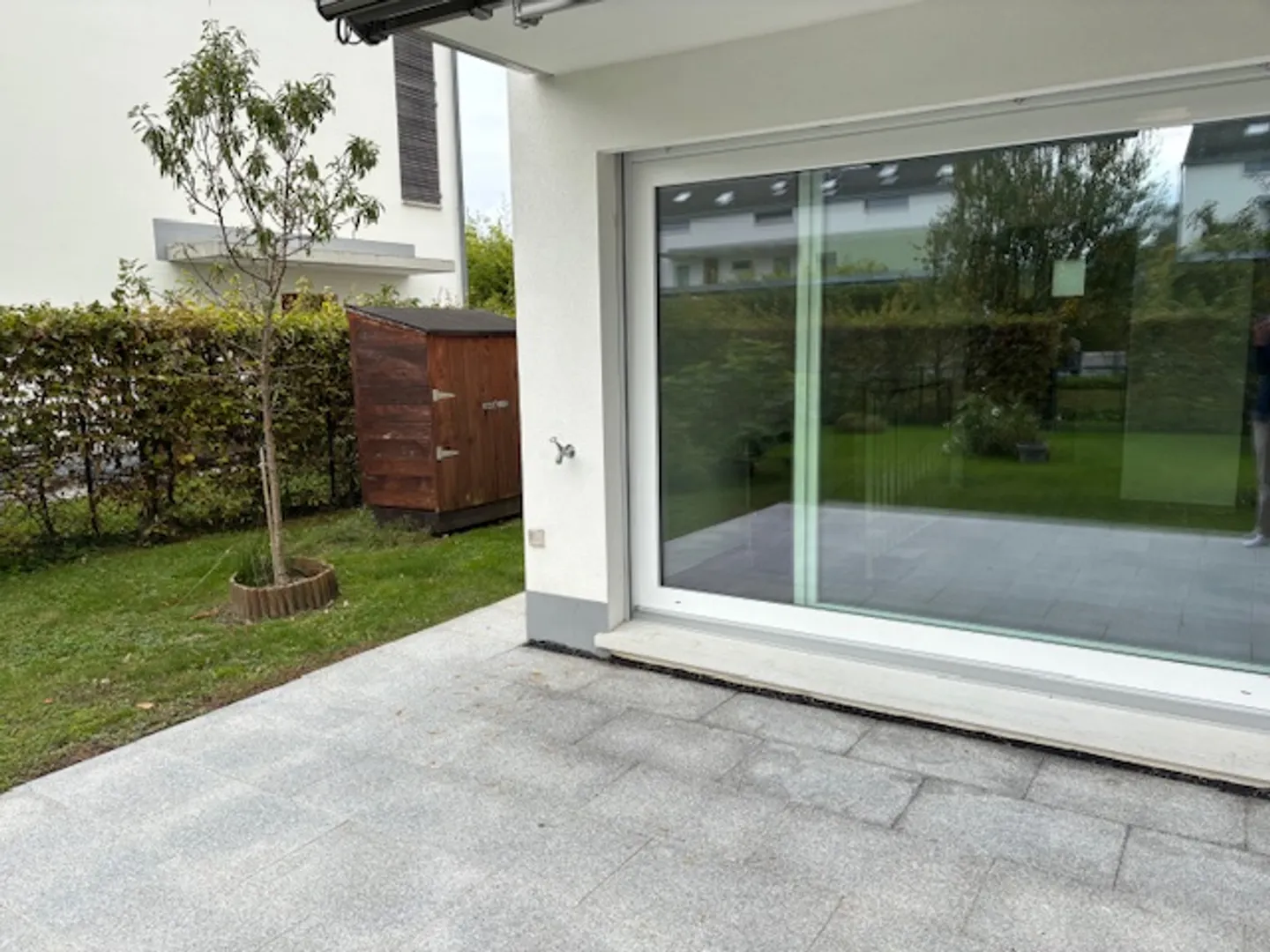 Appartement de Plain-Pied avec Jardin - Photo 5 sur 12