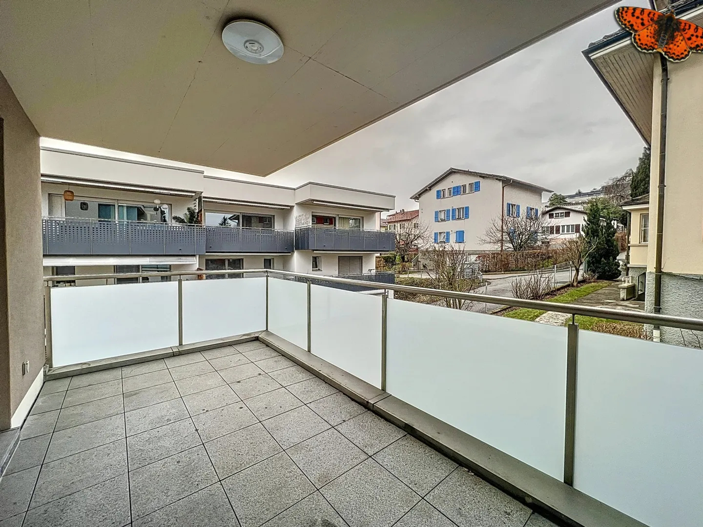 3½ ROOMS - Close to all amenities! - Photo 5 of 11