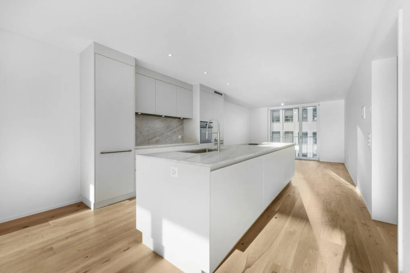 Urban Living with High Quality of Life in Zurich (District 9) - Photo 5 of 22