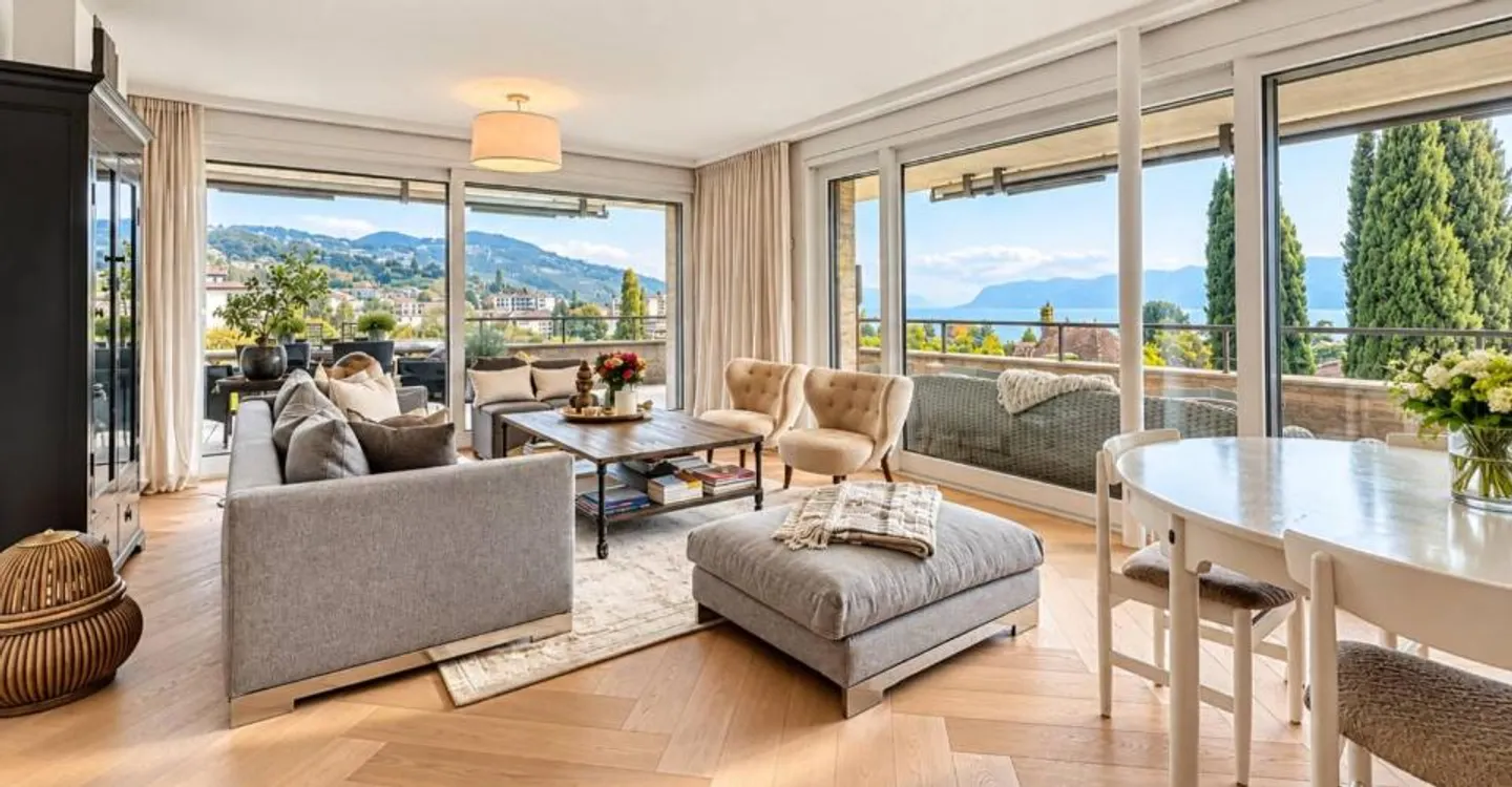 Close to the port - Exceptional 260 m² apartment - Photo 4 of 13