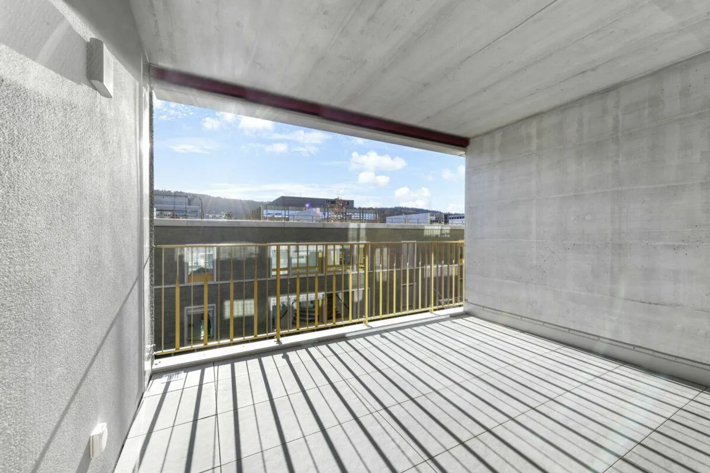 Urban Living with High Quality of Life in Zurich (District 9) - Photo 17 of 22