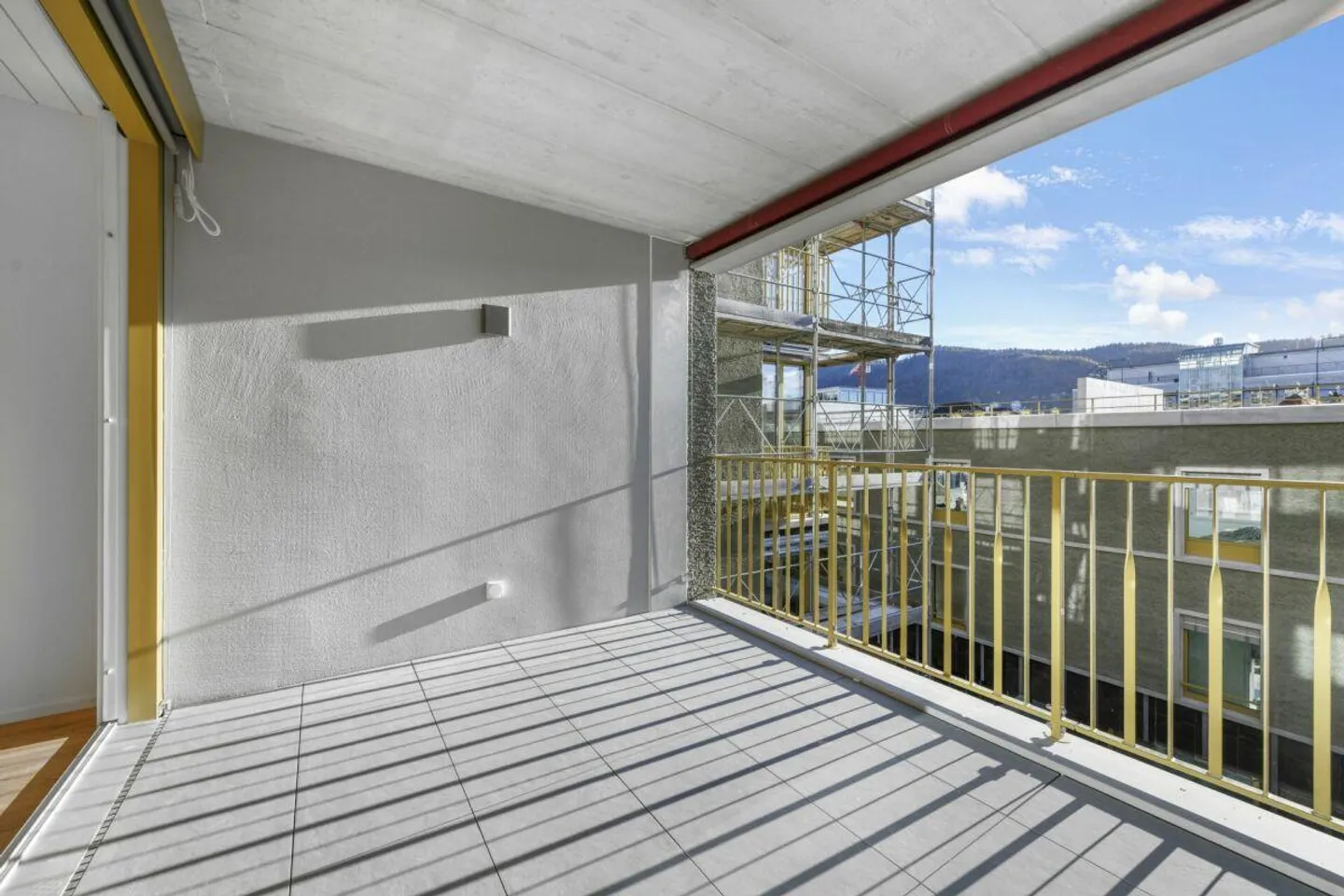 Urban Living with High Quality of Life in Zurich (District 9) - Photo 18 of 22