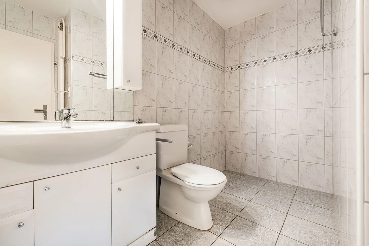 Schöne helle 3.5 Zimmer-Wohnung im 3. OG mit 2 Balkonen - Foto 8 von 10