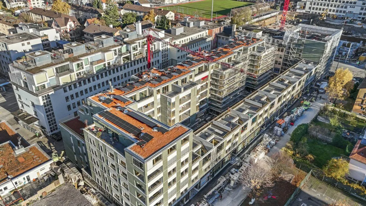 Urban Living with High Quality of Life in Zurich (District 9) - Photo 20 of 22