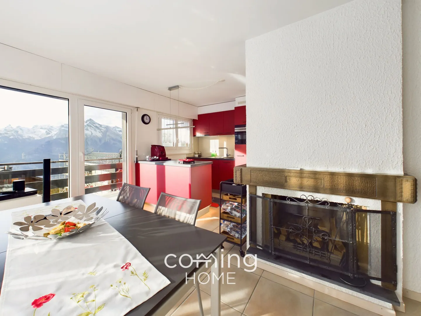 2.5-room apartment in Veysonnaz - renovated, with garage parking space right next to the ski gondola - Photo 1 of 13