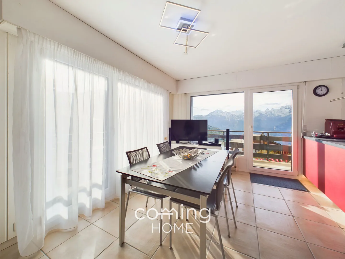 2.5-room apartment in Veysonnaz - renovated, with garage parking space right next to the ski gondola - Photo 4 of 13