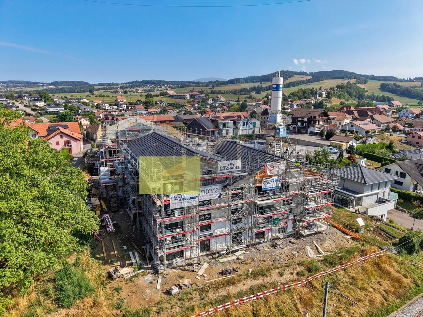 Letzte Attikawohnung - www.loreedumoleson.ch - 3.5 85m2 - Foto 2 von 13