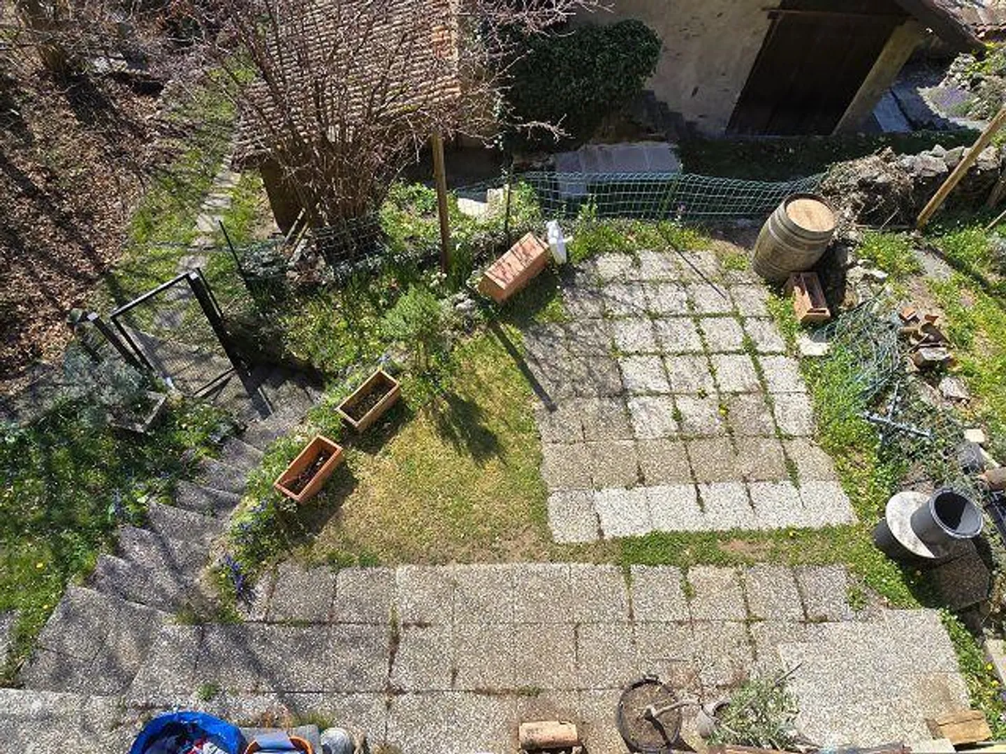 rustico di 3 loc. piccolo terreno molto soleggiata, tranquilla, con bella vista - Foto 22 di 32
