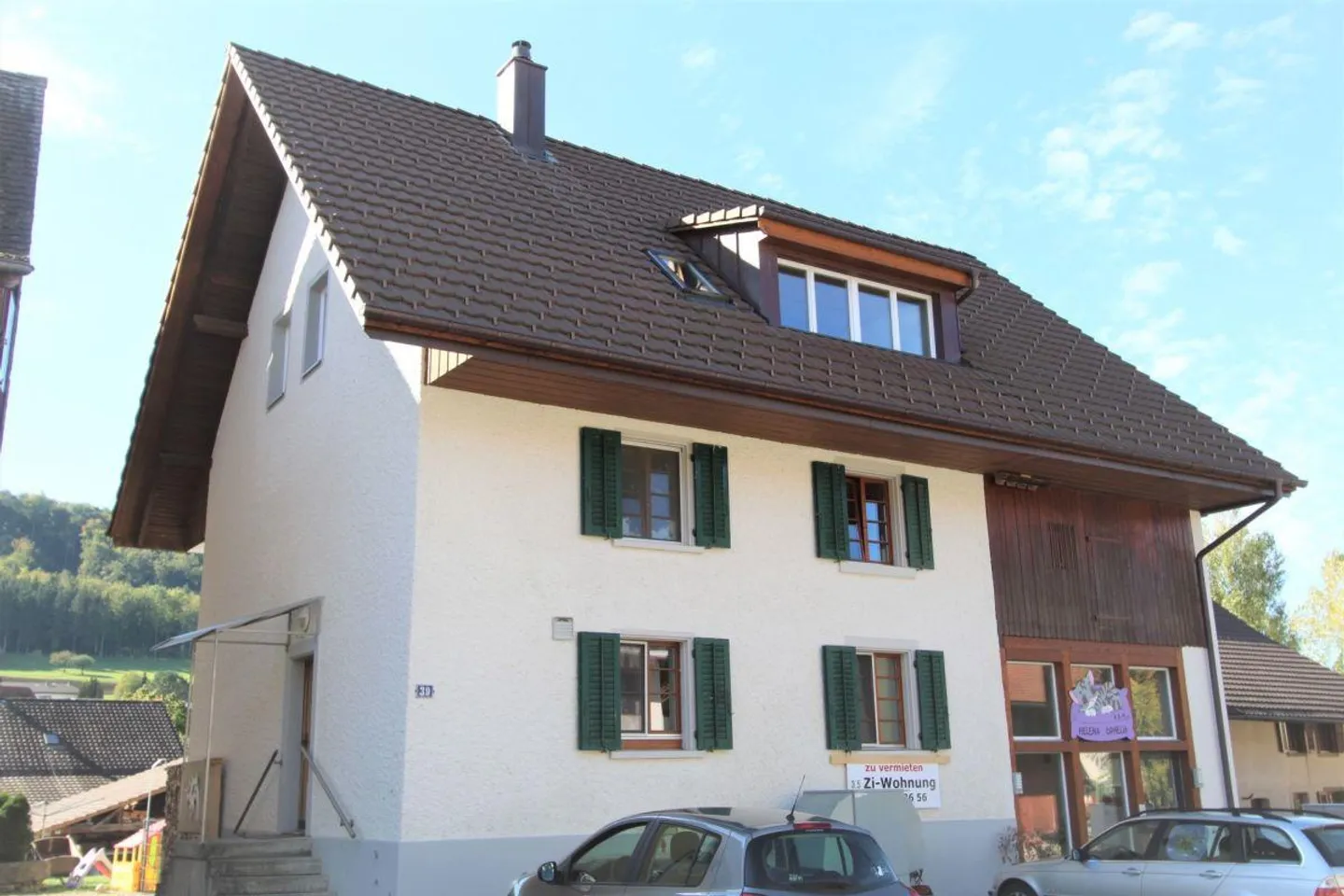 Appartamento moderno con balcone - Foto 1 di 12