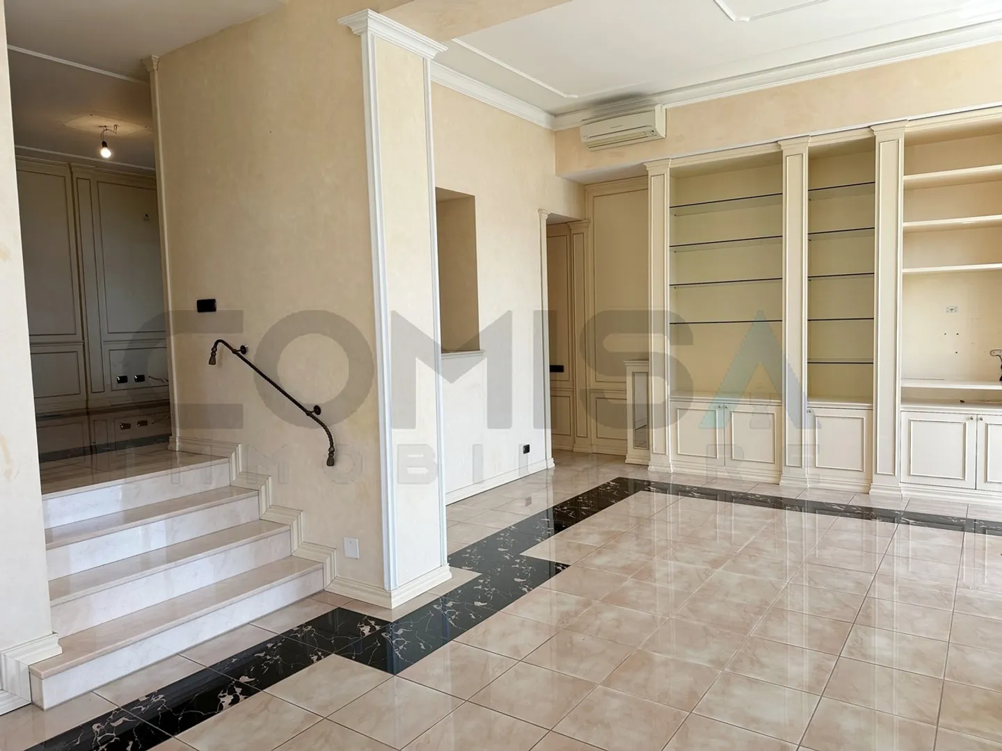 CASTAGNOLA Exclusif 4.5 pièces, studio de 2 pièces et jardin - Photo 4 sur 12