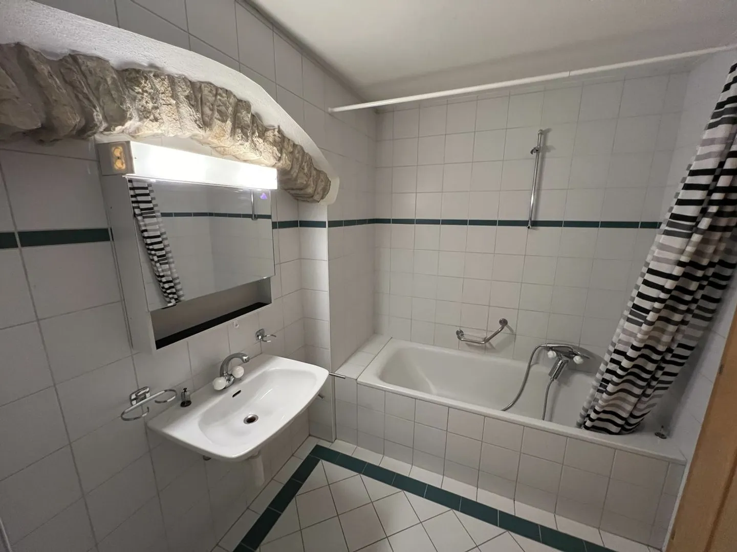 Wohngebäude in Porrentruy - Foto 22 von 40