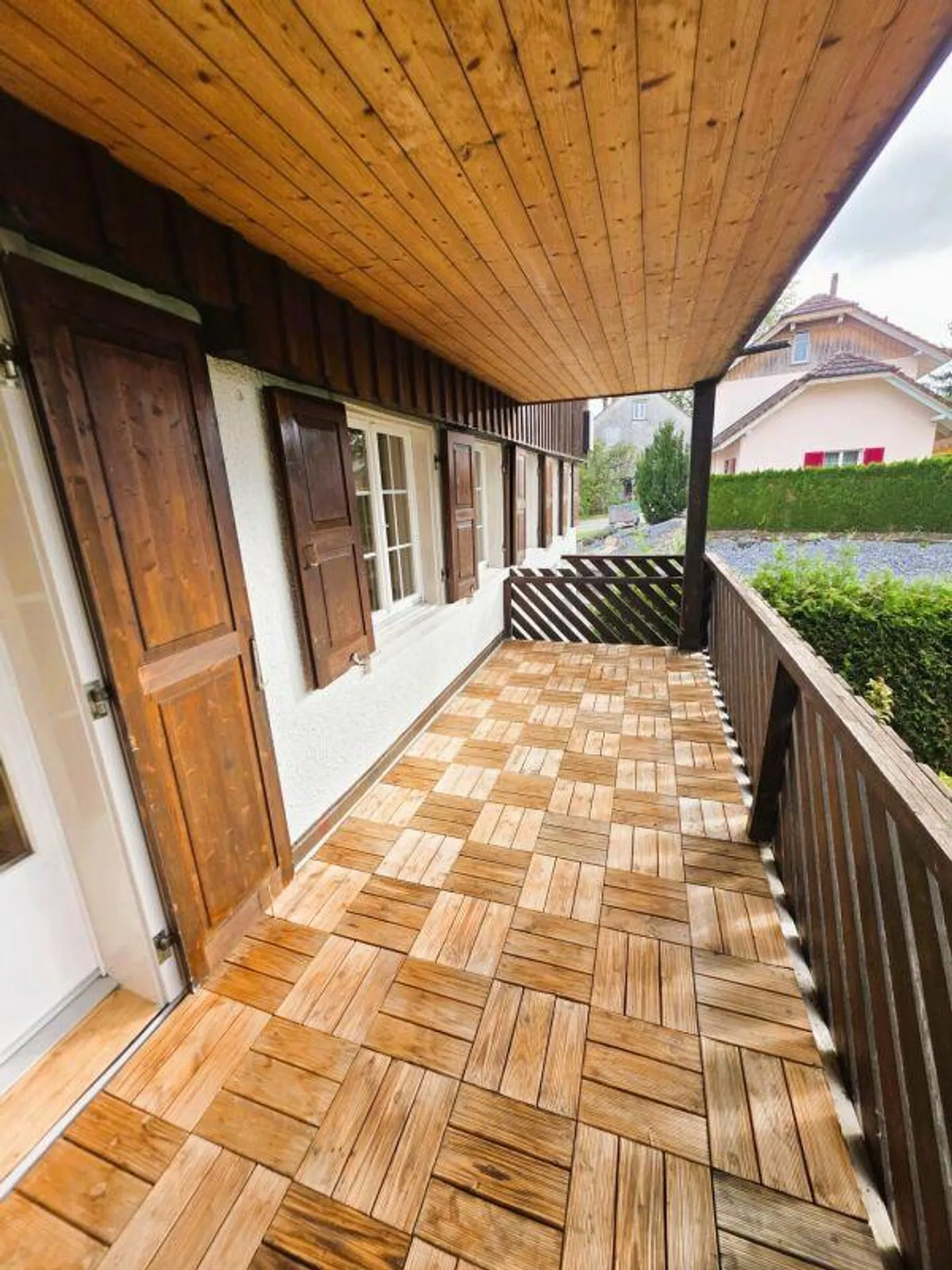 Ristorante incluso appartamento 4.5 stanze e appartamento 1.0 stanza - Foto 12 di 17