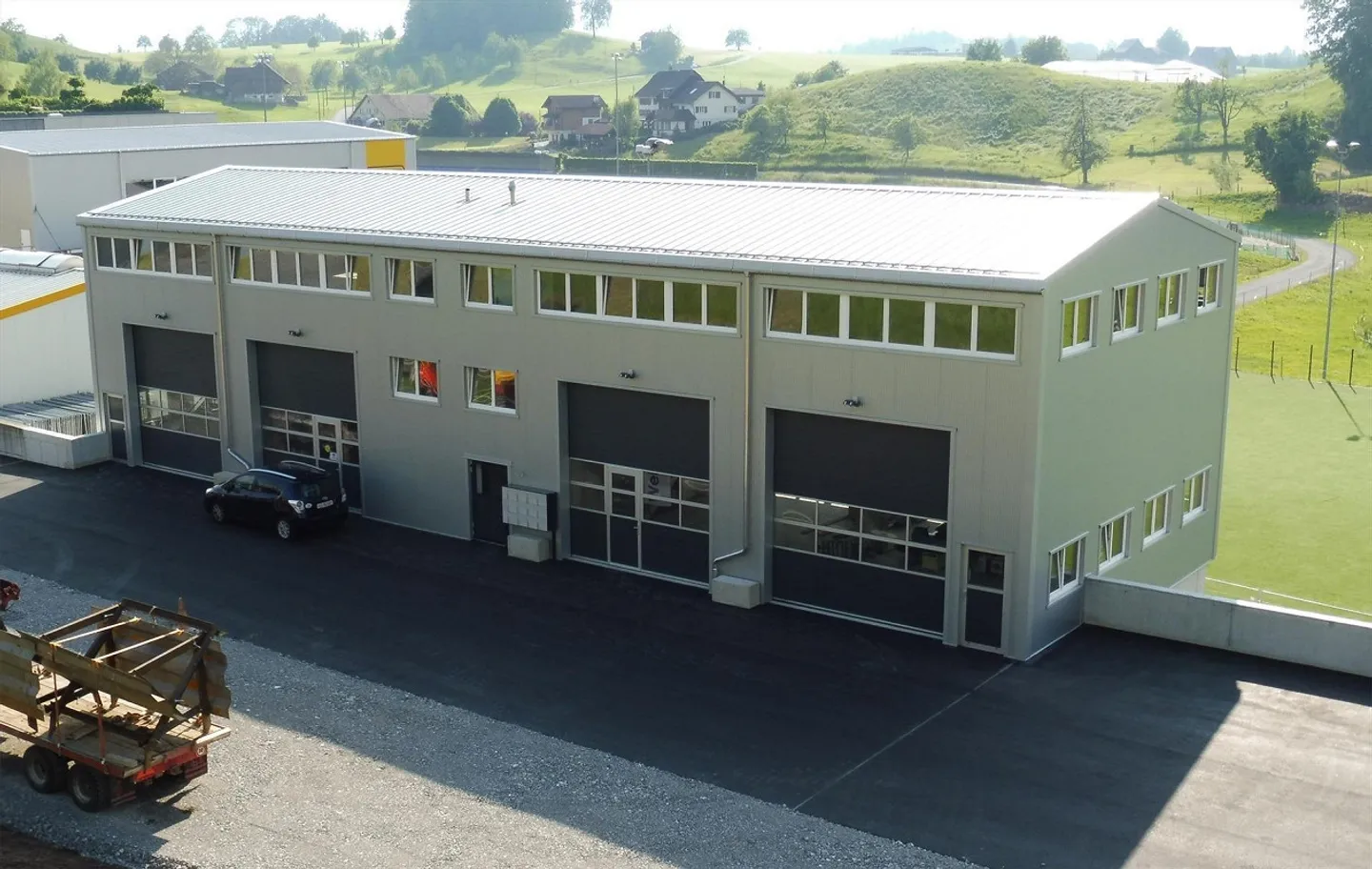 Air-conditioned commercial/office/studio - 70m2 in Weggis [DG-G1] - Photo 3 of 7