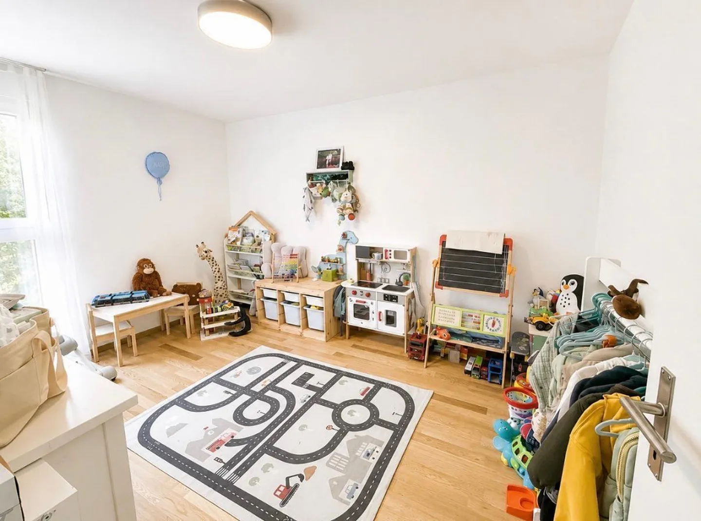 Bright 4.5-Room Apartment in Zwingen – Modern & Minergie Certified - Photo 8 of 11
