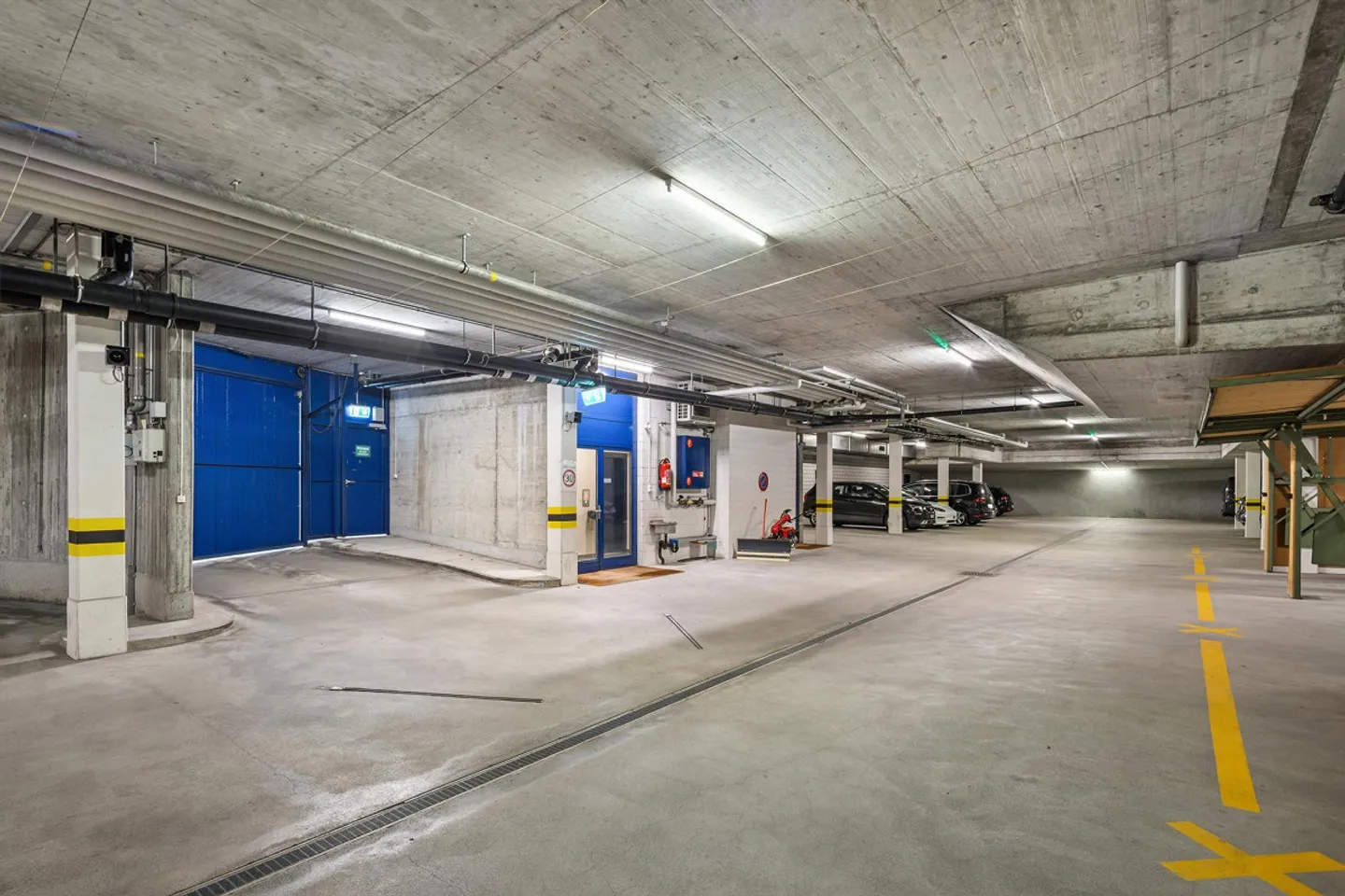 Office space in condominium at Lucerne Alpine Quay - Photo 9 of 9