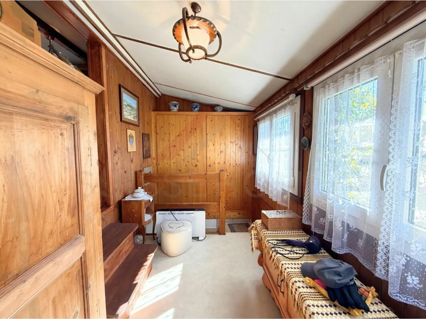 Charming detached house in La Chaux-de-Fonds - authentic character, careful renovations and current comfort - Photo 13 of 20