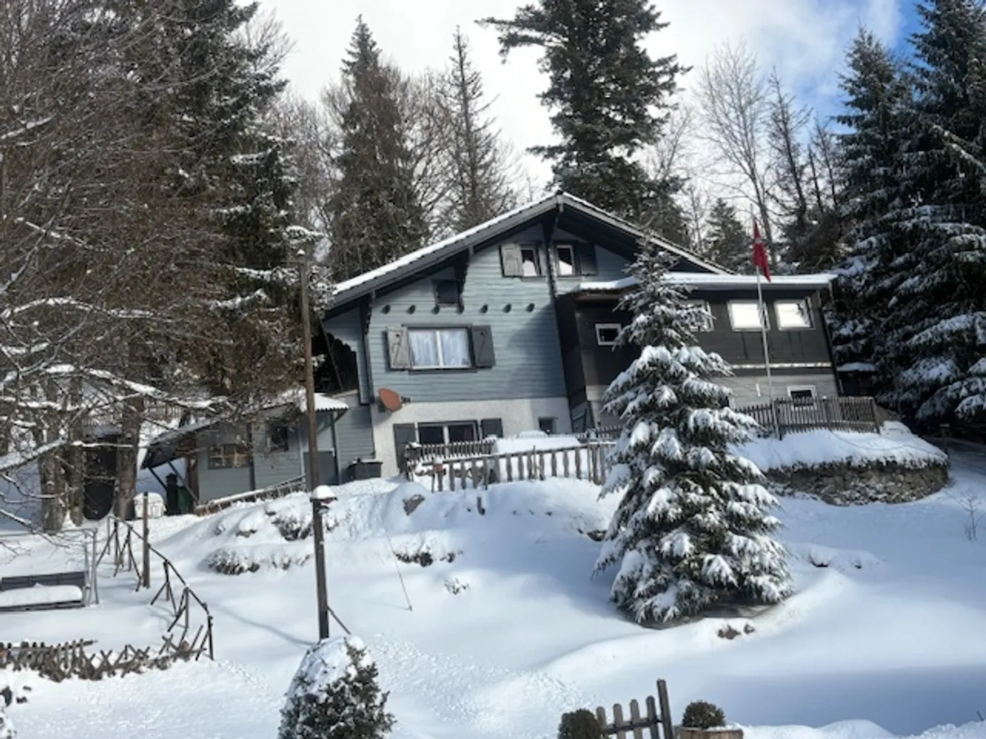 St-Cergue - Chalet 4,5 Zimmer - Foto 1 von 17