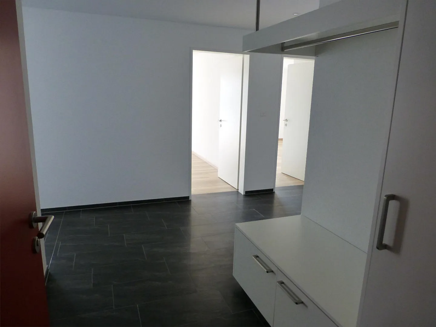 Top 3 1/2-Room Apartment Ground Floor Center with 112 m2 Terrace - Photo 8 of 11