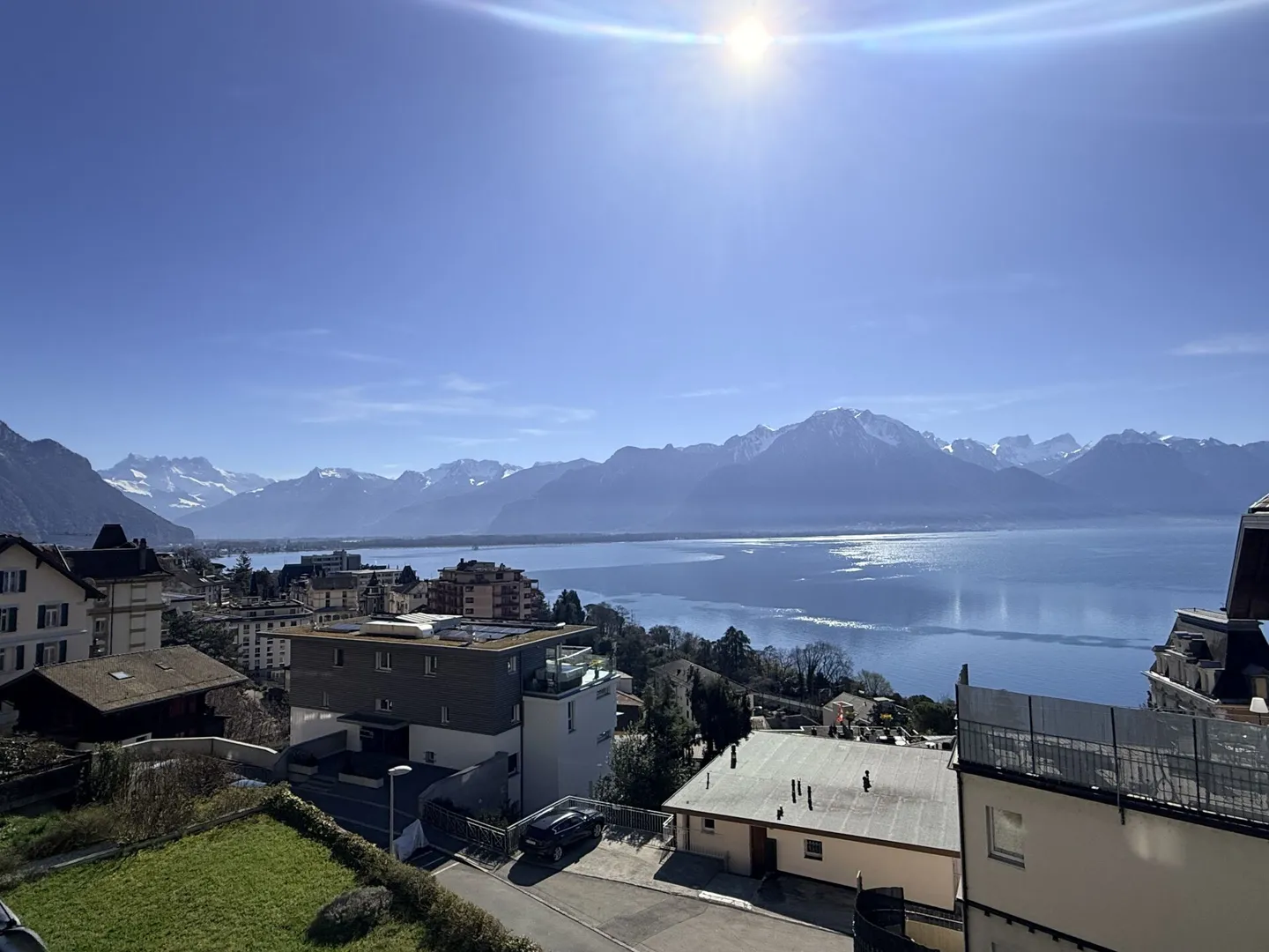 Magnifico appartamento di 3,5 locali - Vista mozzafiato sul lago - Foto 1 di 7