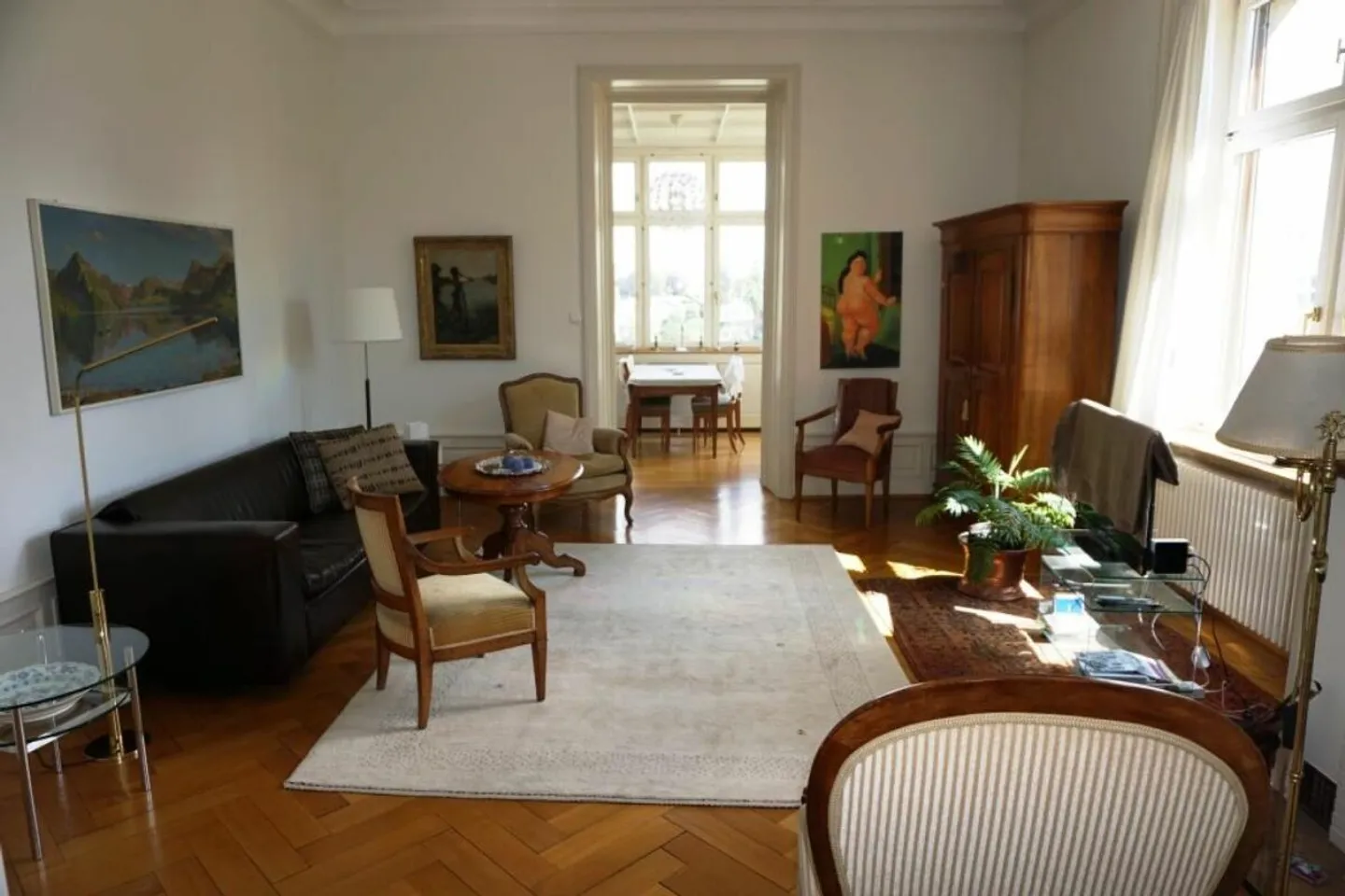 Appartamento affascinante e spazioso con 3 1/2 stanze, garage e vista sul Reno - Foto 2 di 4