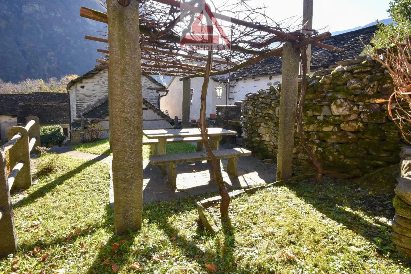 Rustico mit 3.5 Zimmern / 3.5 - Zimmer - Rustico - Foto 6 von 6