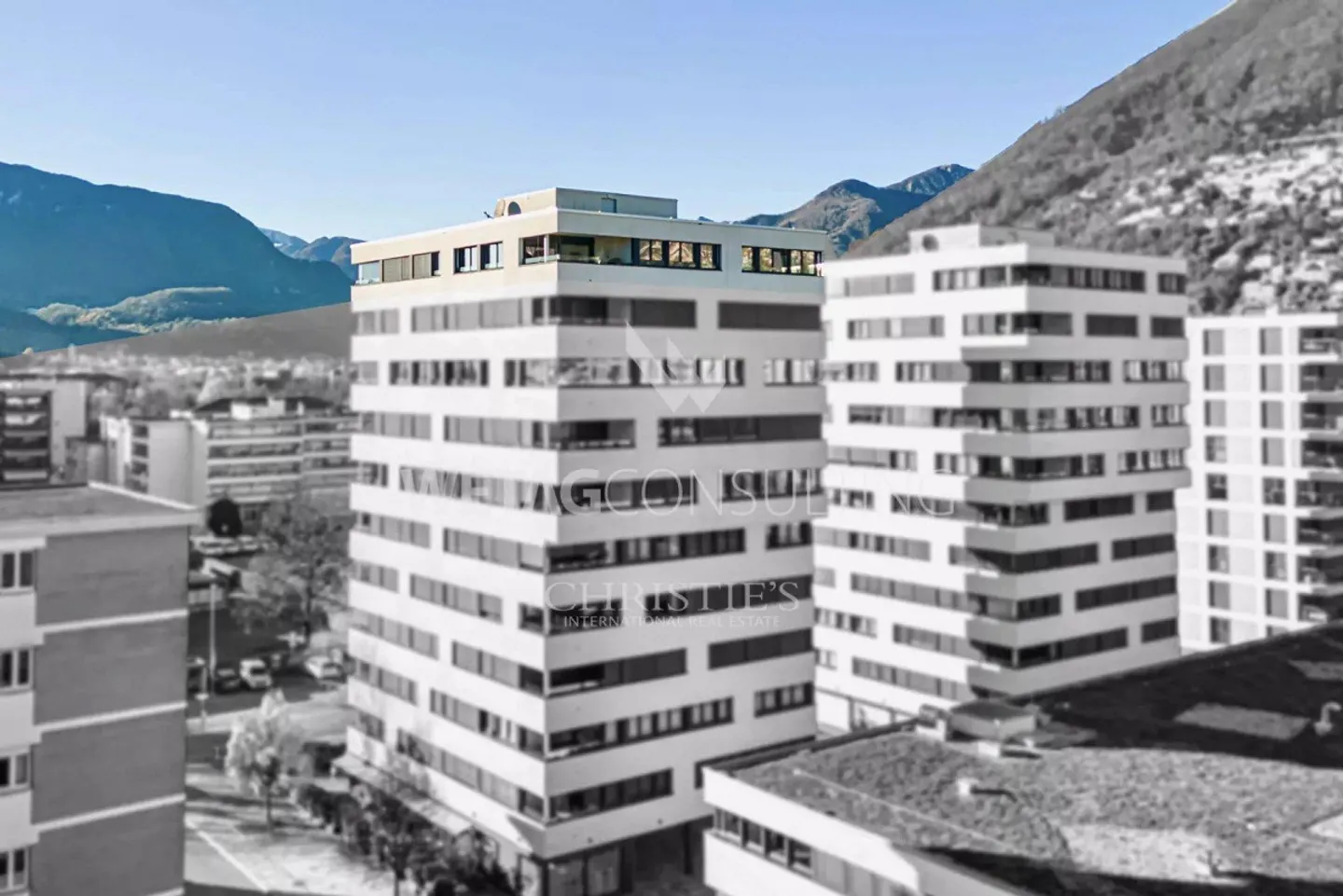 Moderno appartamento attico con vista lago in posizione centrale a Locarno... - Foto 13 di 13