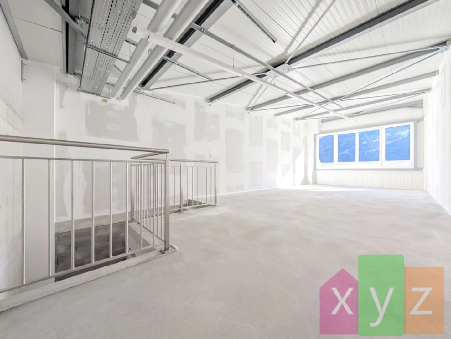 Halles neuves, bien équipées, modernes et bien situées dans le Valais central - Photo 4 sur 8