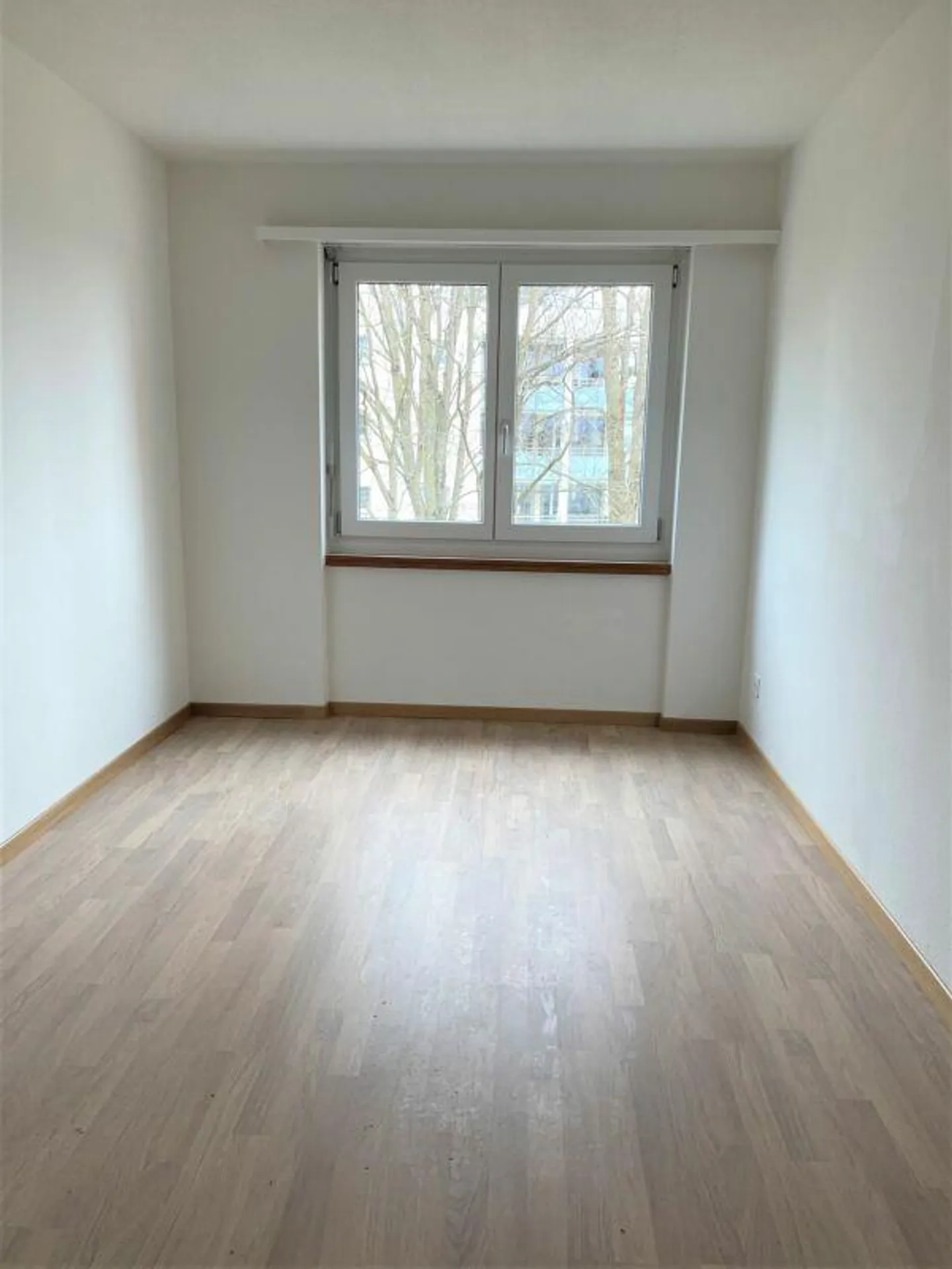 Grosse 5.5 Zimmer Wohnung mit Balkon in Bahnhofsnähe - Foto 11 von 12