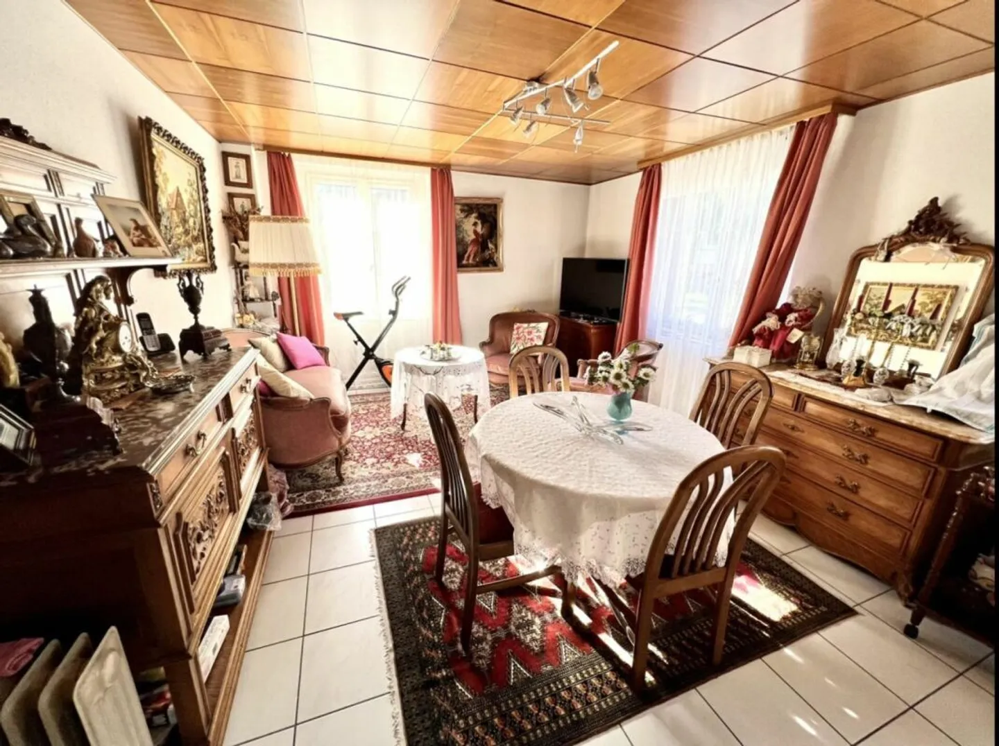 Casa nel villaggio con 15 camere a Grône - Foto 16 di 20