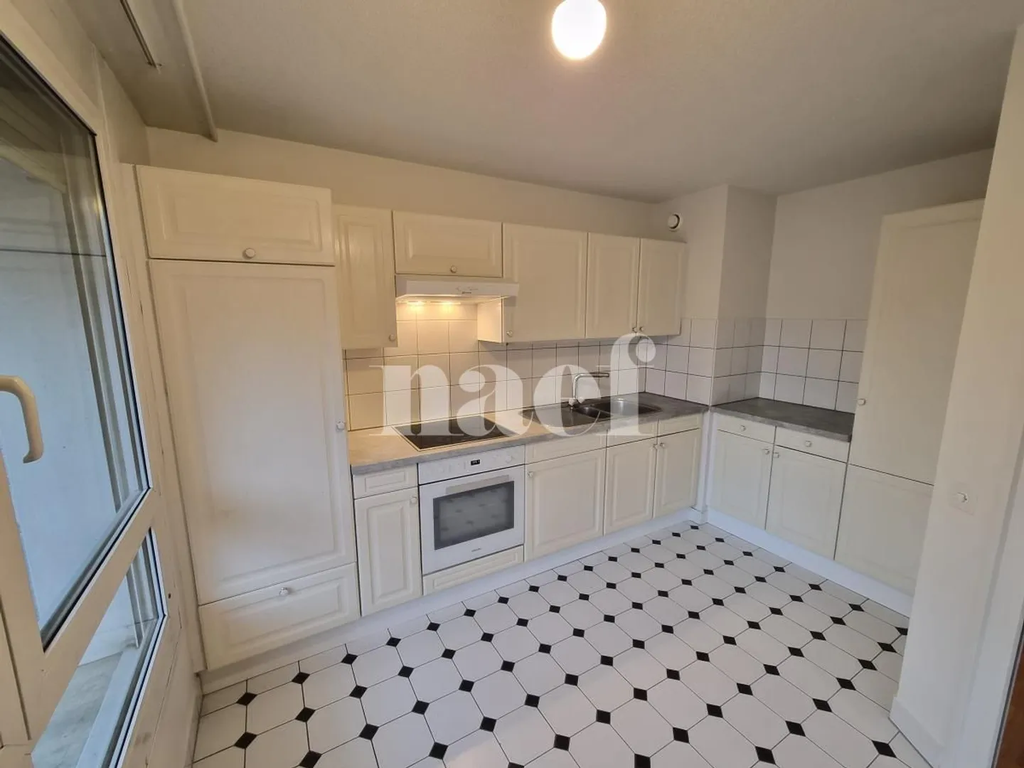 4-room apartment - Photo 3 of 7